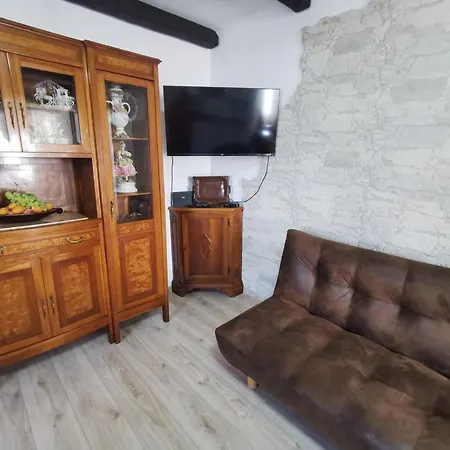 With Parking Near The Historical Center * Bellano