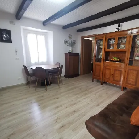 With Parking Near The Historical Center Apartament *
