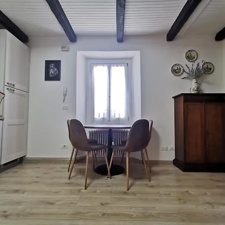 Apartament With Parking Near The Historical Center